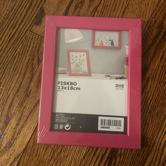 Brand new ikea picture frame (free with any purchases) - Picture 1 of 2